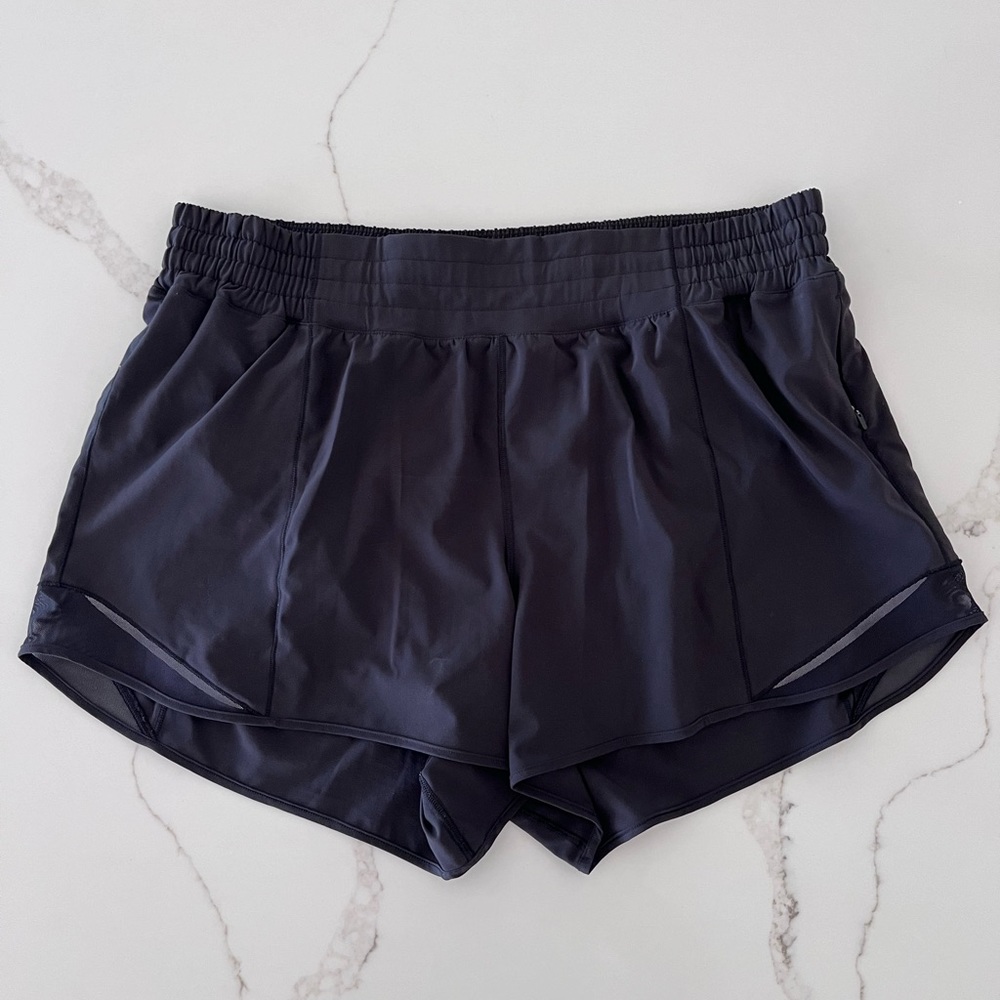 Lululemon black high rise 4” hotty hot shorts